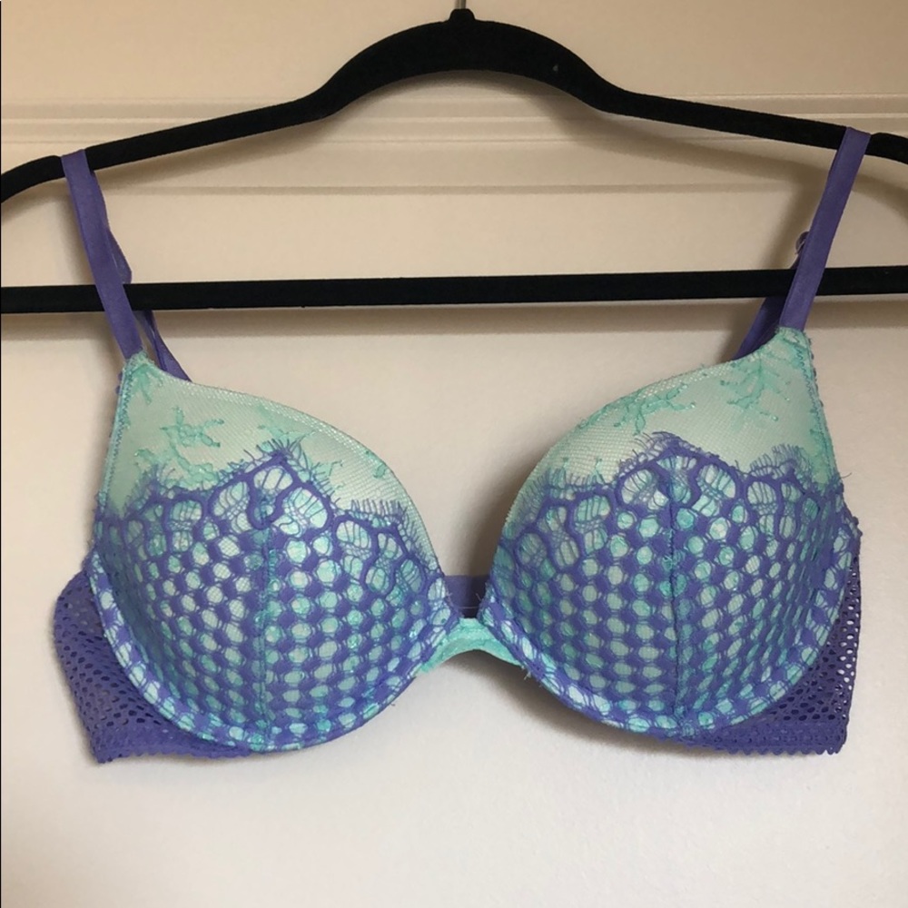 Victoria’s Secret Very Sexy Push-up Bra 36B